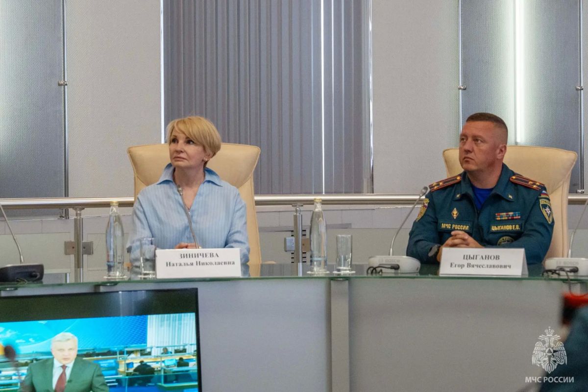 В Санкт-Петербурге почтили память Героя России генерала армии Евгения Зиничева В Санкт-Петербурге почтили память Героя России генерала армии Евгения Зиничева