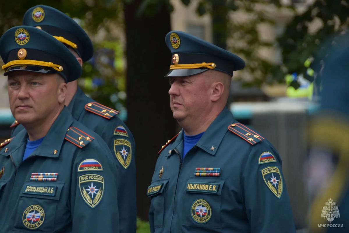 В Санкт-Петербурге почтили память Героя России генерала армии Евгения Зиничева В Санкт-Петербурге почтили память Героя России генерала армии Евгения Зиничева