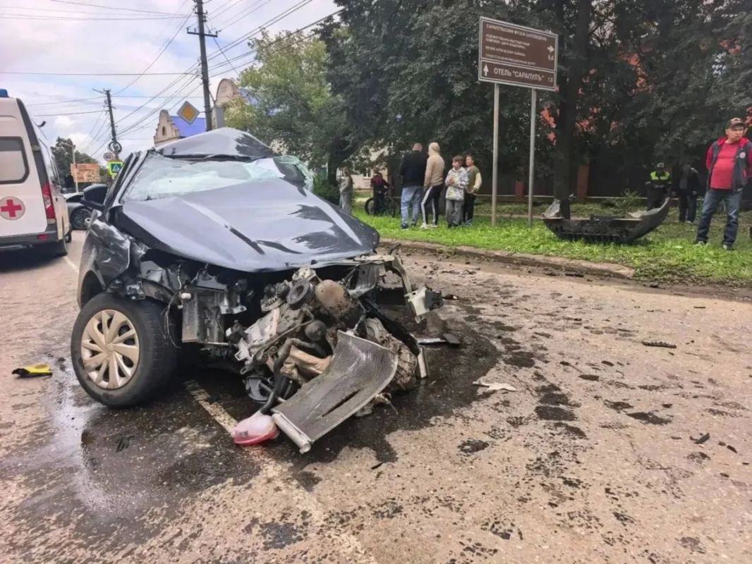 Карма настигла? 18-летний сын депутата устроил очередное ДТП, в котором погиб… его инструктор по вождению Карма настигла? 18-летний сын депутата устроил очередное ДТП, в котором погиб… его инструктор по вождению