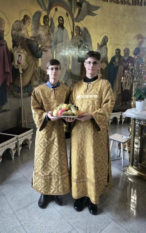Сегодня православный мир отмечает Преображение Господня Сегодня православный мир отмечает Преображение Господня