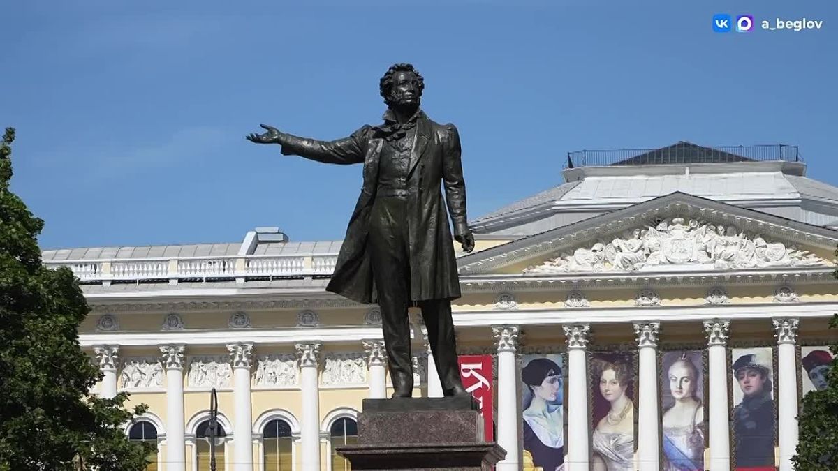 Александр Беглов: Из великого множества исторических объектов в Петербурге какой обладает особенным шармом лично для вас?