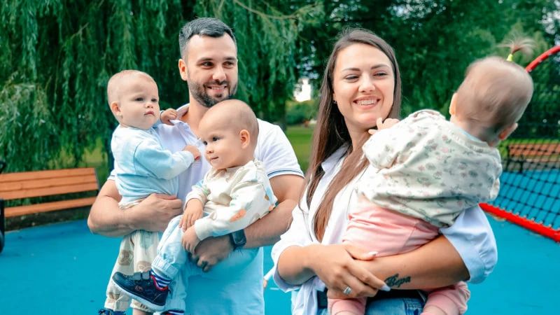 Более 9 тысяч петербургских семей получили помощь в рамках нацпроекта "Семья"