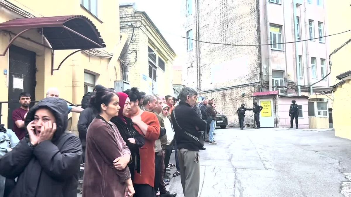 Полицейские устроили внезапную проверку хостелов на Московском проспекте в Адмиралтейском районе