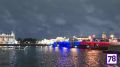 В Петербурге «Лахта Центр» и три моста окрасились в цвета триколора