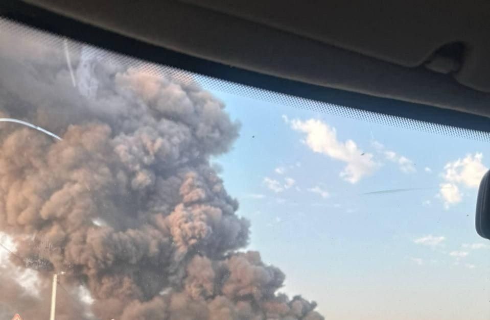 Юрий Баранчик: Сегодня ночью украинские БПЛА атаковали сразу несколько крупных логистических центров Ozon на юге России Юрий Баранчик: Сегодня ночью украинские БПЛА атаковали сразу несколько крупных логистических центров Ozon на юге России