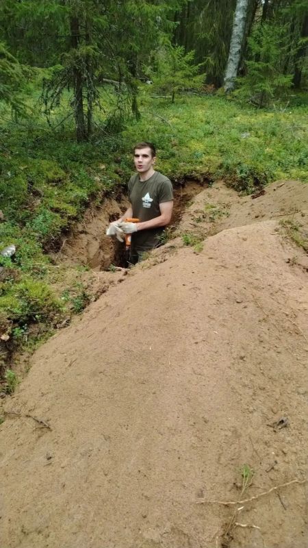 В урочище Мандроги подняли останки еще 36 советских воинов В урочище Мандроги подняли останки еще 36 советских воинов