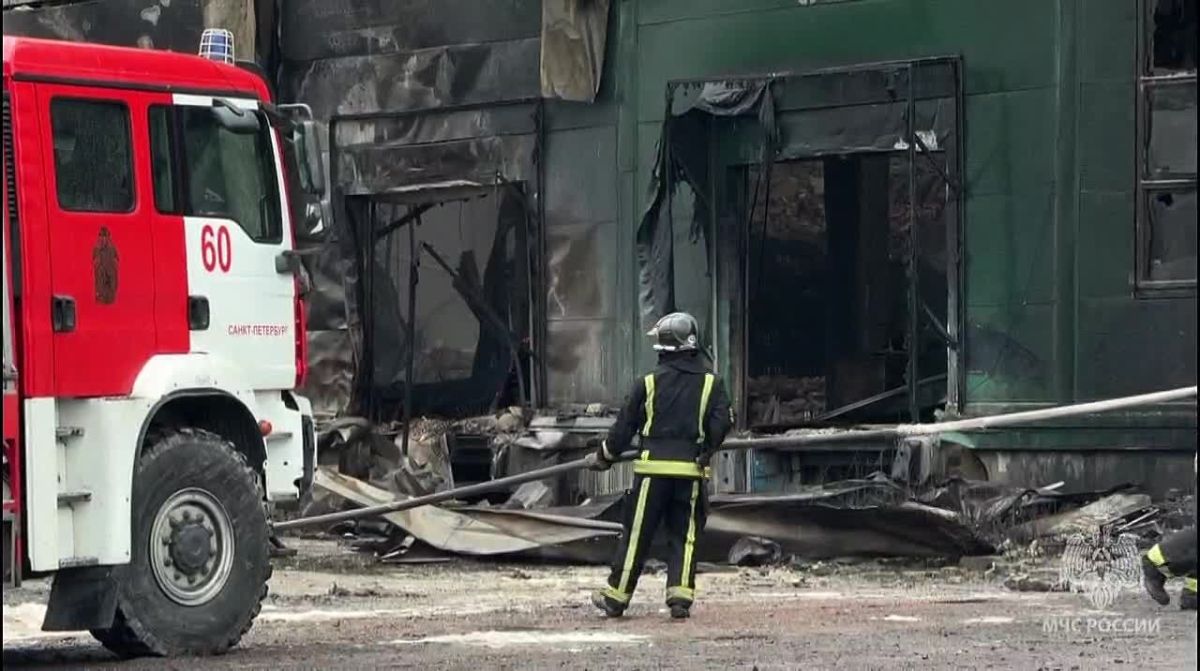 На пожаре в Пушкинском районе Петербурга ликвидировано открытое горение