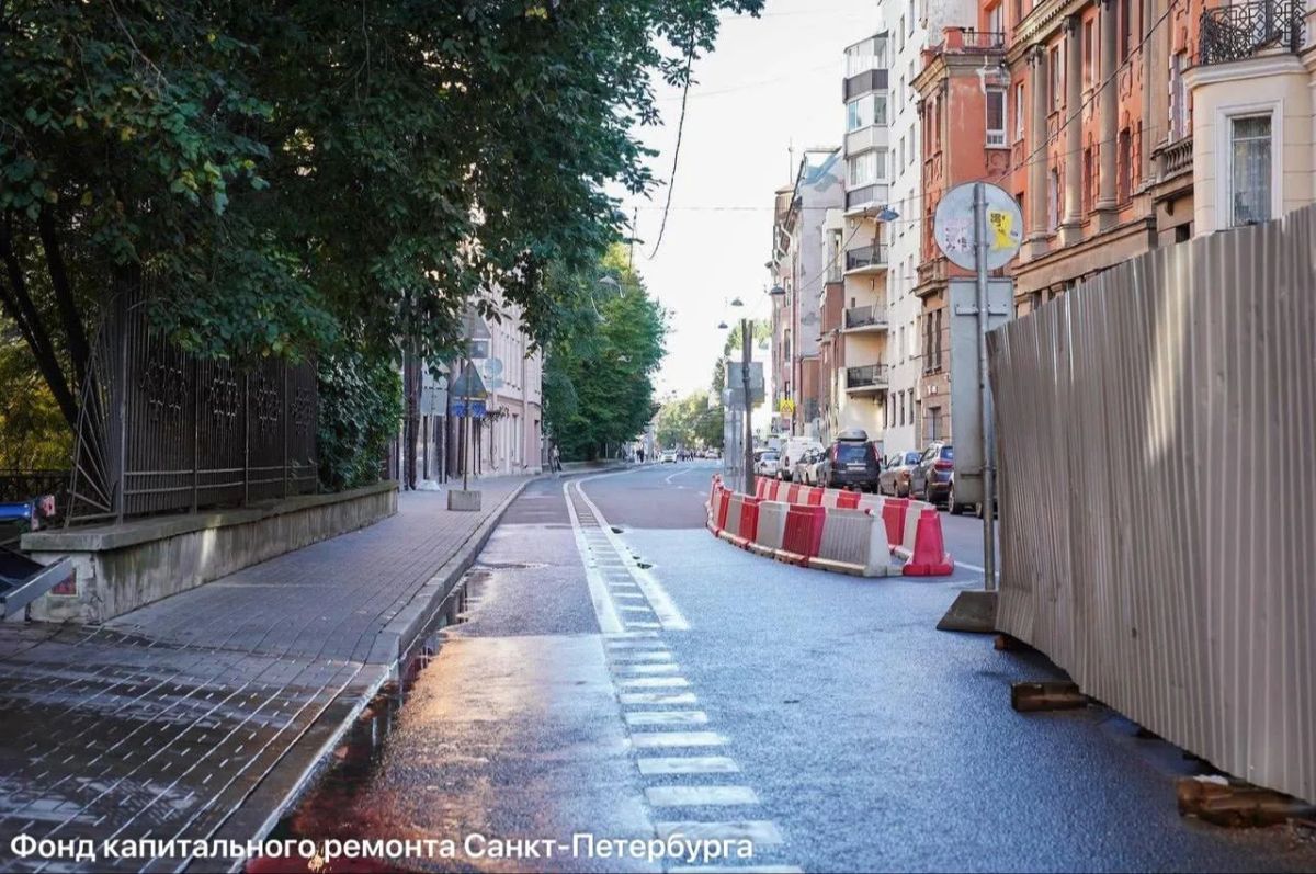 Движение рядом с обрушившимся домом на Большой Зелениной открыто, сообщили в ФКР Движение рядом с обрушившимся домом на Большой Зелениной открыто, сообщили в ФКР