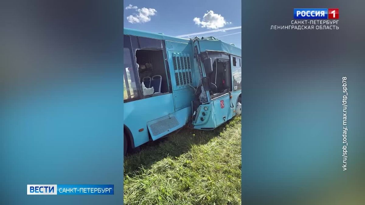 ДТП на Софийской улице с участием двух автобусов: пострадали 13 человек
