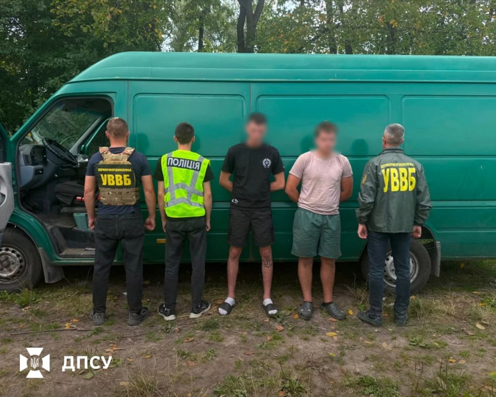 "Теперь Банановыыый". На Украине раскрыли схему вывоза уклонистов в ящиках из-под бананов "Теперь Банановыыый". На Украине раскрыли схему вывоза уклонистов в ящиках из-под бананов