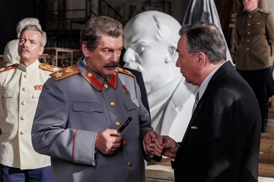 Владимир Бортко спустя 10 лет снял фильм о Сталине Владимир Бортко спустя 10 лет снял фильм о Сталине