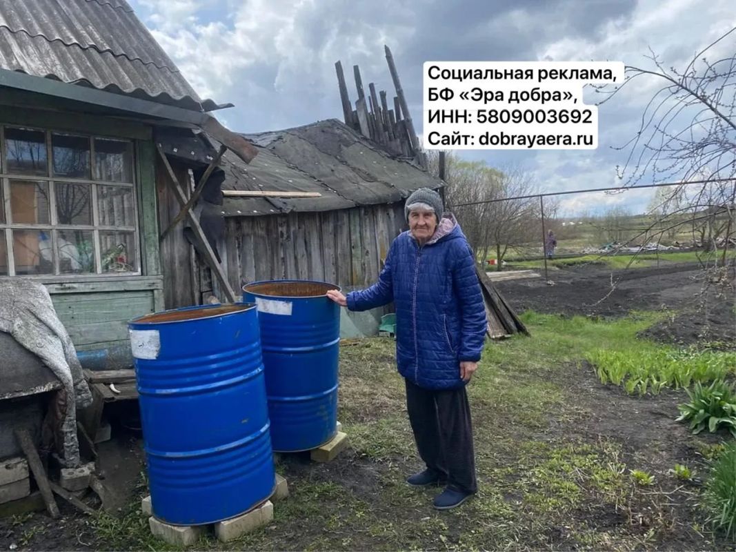 Сергей Колясников: Чай. Обычный чай. Для Людмилы Ивановны это роскошь — потому что каждая капля воды стоит 3 километров пути