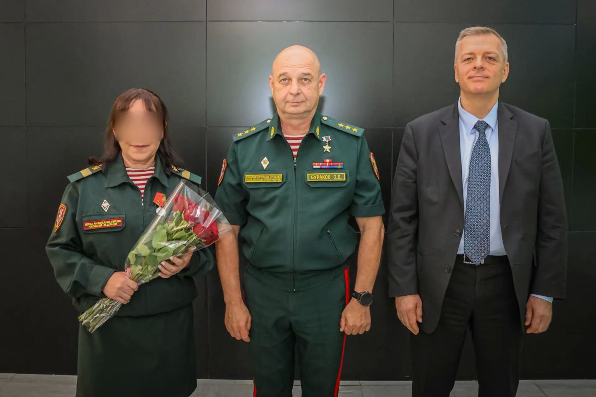 В Санкт-Петербурге росгвардейцам-участникам СВО вручены государственные награды В Санкт-Петербурге росгвардейцам-участникам СВО вручены государственные награды