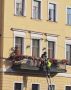Врачи борются за жизнь ребёнка после падения из окна
