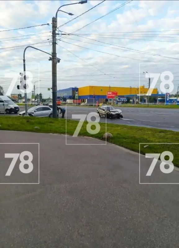 Утро в Рыбацком началось с ДТП