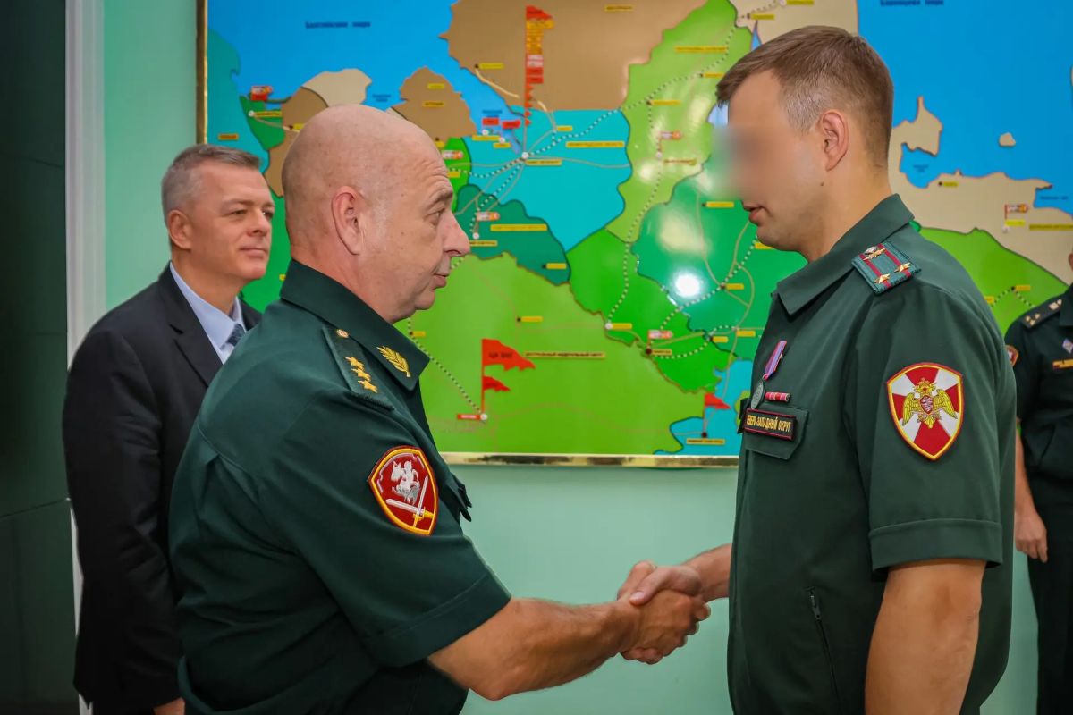 В Санкт-Петербурге росгвардейцам-участникам СВО вручены государственные награды