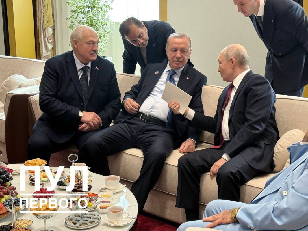 ИноСМИ: Посмотрим, чем там зарубежная пресса занимается ИноСМИ: Посмотрим, чем там зарубежная пресса занимается