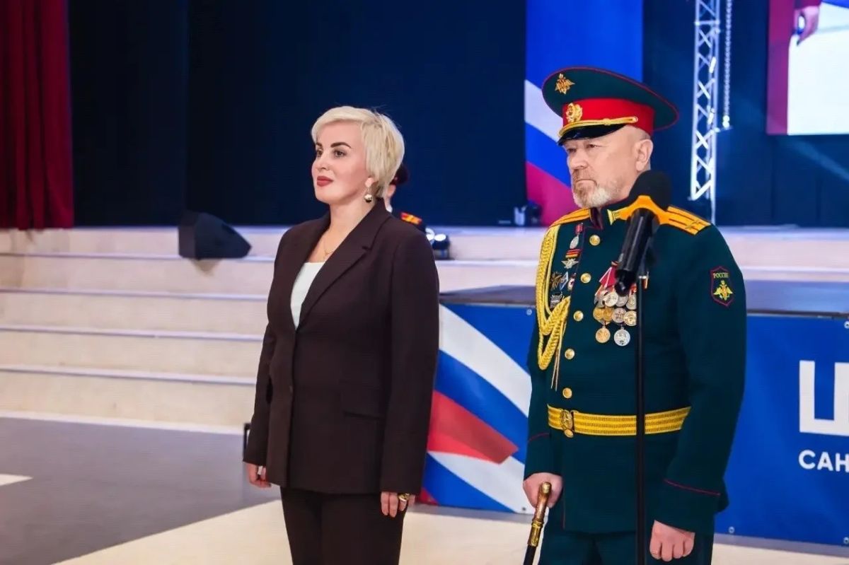 Виталий Милонов: В Санкт-Петербурге прошли торжественные линейки Виталий Милонов: В Санкт-Петербурге прошли торжественные линейки