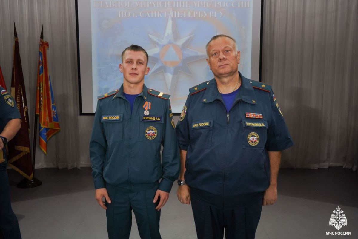 В Гарнизонном клубе #МЧС_Петербурга прошло очередное служебное совещание