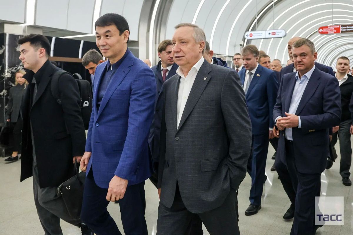 В Петербурге начали тестировать автоматизированное движение поездов на новой Красносельско-Калининской линии метро В Петербурге начали тестировать автоматизированное движение поездов на новой Красносельско-Калининской линии метро