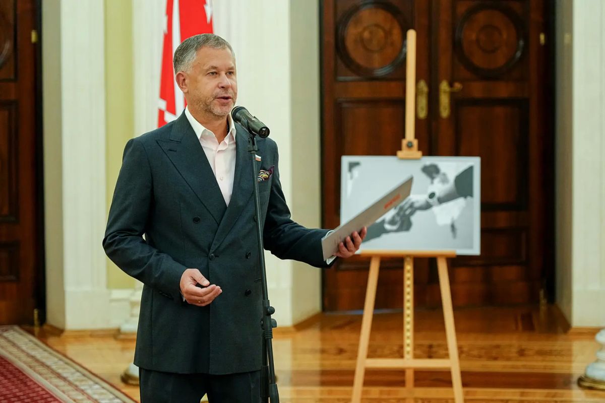 В Ротонде Мариинского дворца открылась фотовыставка «Искусство видеть человека», посвященная внутреннему миру детей с расстройствами аутического спектра В Ротонде Мариинского дворца открылась фотовыставка «Искусство видеть человека», посвященная внутреннему миру детей с расстройствами аутического спектра