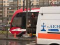 Кадры с места ДТП, где трамвай №23 сбил мужчину