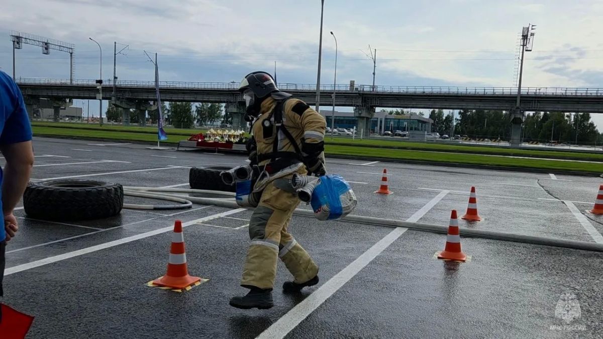 Сильнейшие бросают вызов себе: «Пожарный Олимп» объединил профессионалов со всей России Сильнейшие бросают вызов себе: «Пожарный Олимп» объединил профессионалов со всей России