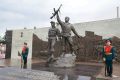Александр Беглов возложил цветы к Мемориальному комплексу «Защитникам Отечества» в Цхинвале
