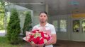 Сотрудники ГАИ сопроводили роженицу в роддом, а на выписку приехали с подарками