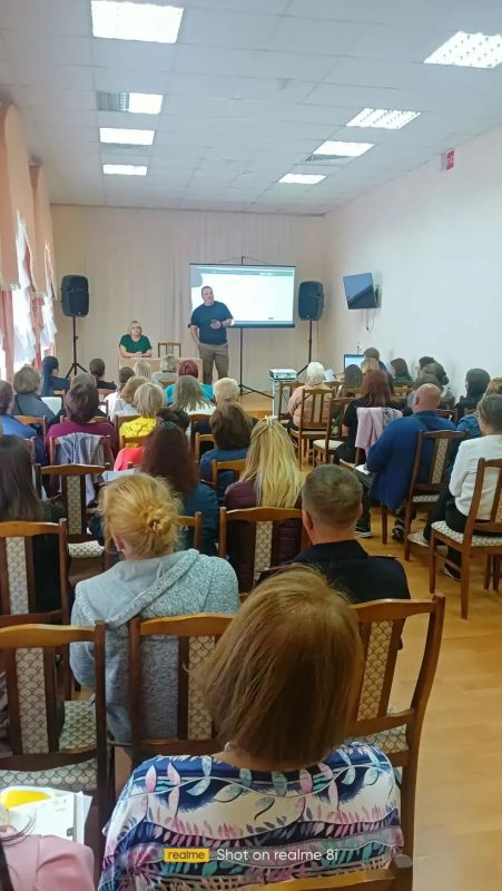 В преддверии выборов депутатов Государственной Думы, которые состоятся 18, 19 и 20 сентября, в районах Ленинградской области проходят обучающие семинары для членов участковых избирательных комиссий В преддверии выборов депутатов Государственной Думы, которые состоятся 18, 19 и 20 сентября, в районах Ленинградской области проходят обучающие семинары для членов участковых избирательных комиссий