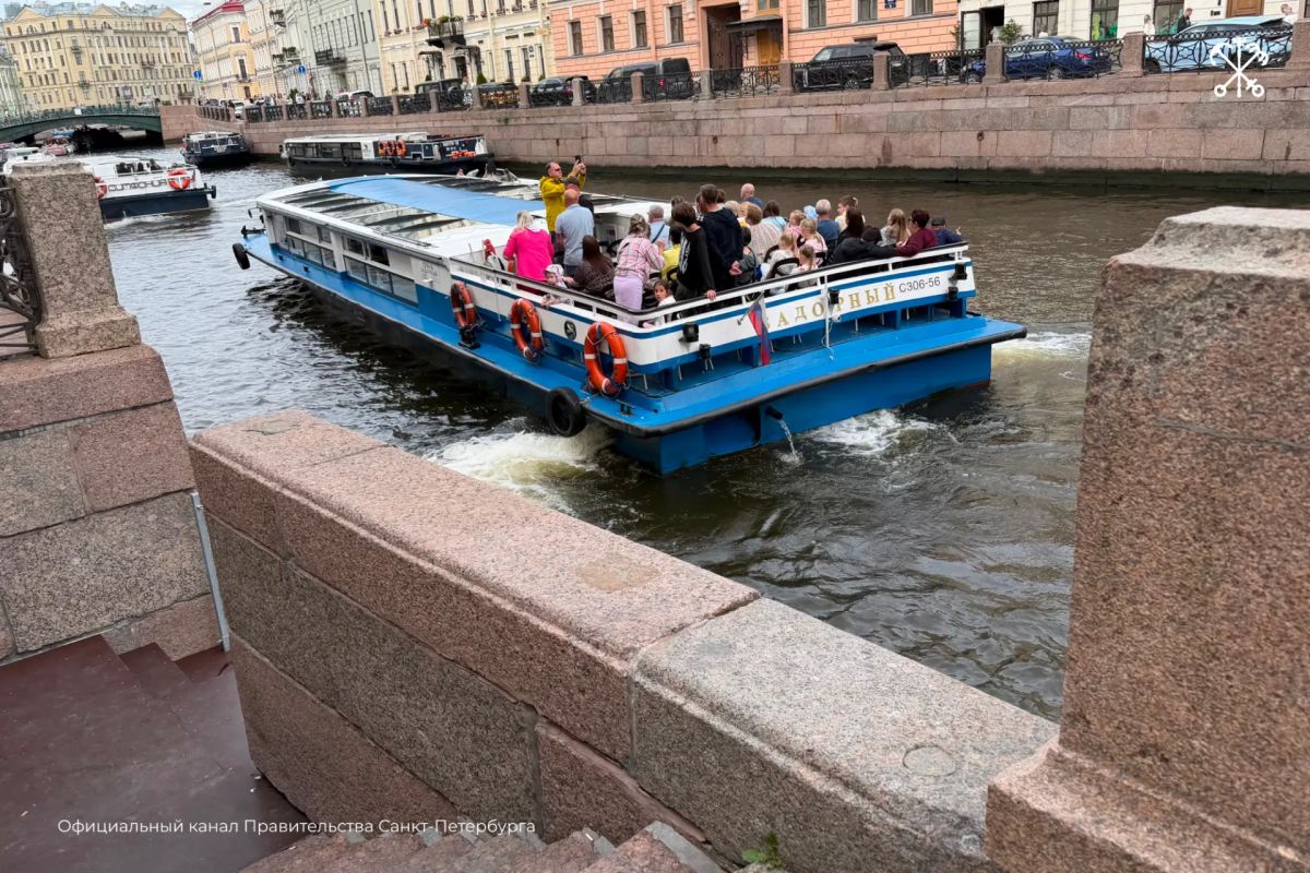 Новый городской причал открылся в центре Петербурга