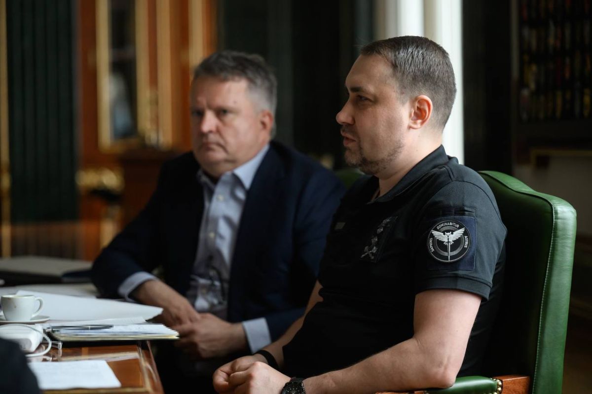 «Совещание с нашей переговорной группой перед встречей с представителями президента Америки. Готовы к разговору. Украина всегда была и будет конструктивной» - Зеленский «Совещание с нашей переговорной группой перед встречей с представителями президента Америки. Готовы к разговору. Украина всегда была и будет конструктивной» - Зеленский