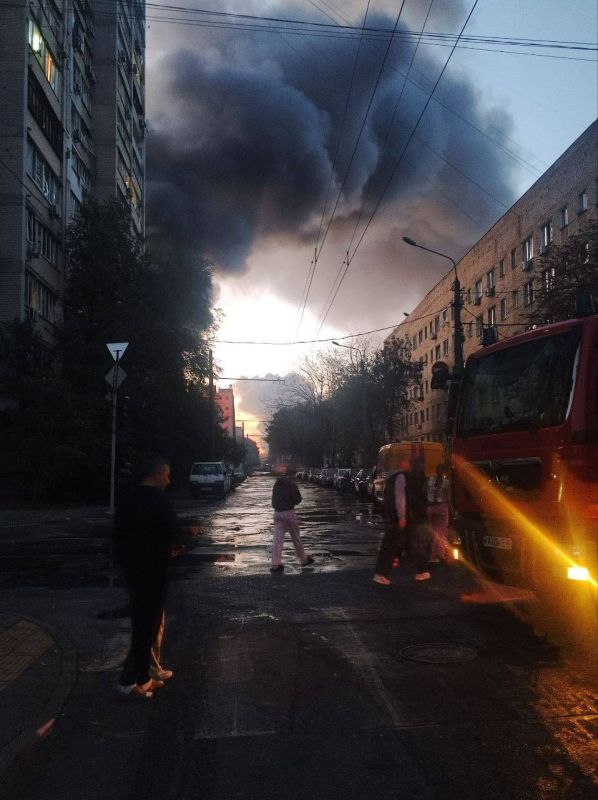 Уничтоженные заводы, авиабазы и склады боеприпасов: в Минобороны РФ рассказали о пораженных целях на Украине минувшей ночью Уничтоженные заводы, авиабазы и склады боеприпасов: в Минобороны РФ рассказали о пораженных целях на Украине минувшей ночью