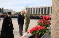 Ленинград помнит... Сегодня у Монумента героическим защитникам Ленинграда на площади Победы вновь лежат гвоздики. Депутат Государственной Думы Виталий Милонов вместе с представителями Правительства Санкт-Петербурга...