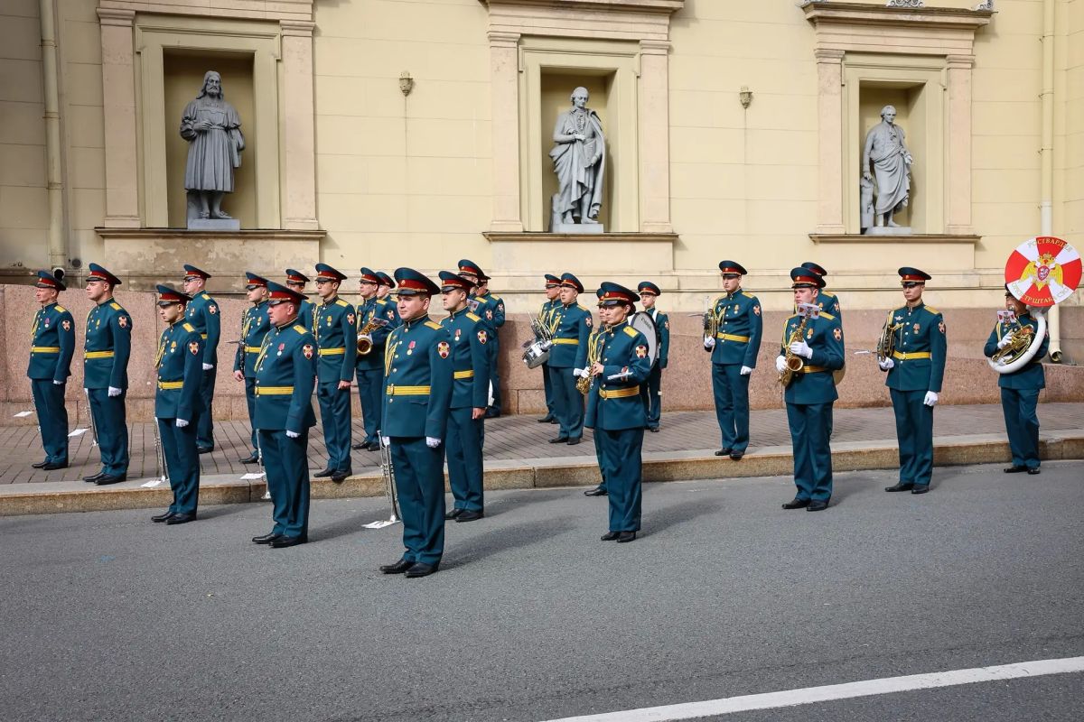 В Санкт-Петербурге в Государственном Эрмитаже военный оркестр штаба Северо-Западного округа Росгвардии стал участником памятной акции, посвященной Дню памяти жертв блокады Ленинграда В Санкт-Петербурге в Государственном Эрмитаже военный оркестр штаба Северо-Западного округа Росгвардии стал участником памятной акции, посвященной Дню памяти жертв блокады Ленинграда