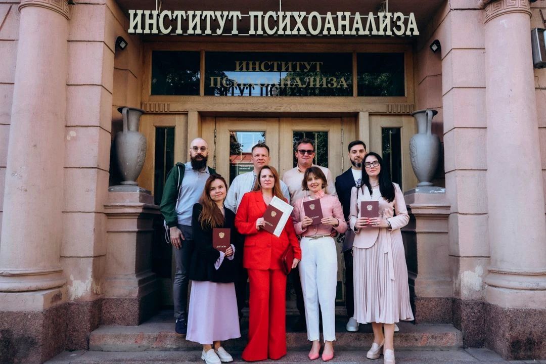 Институт психоанализа могут выселить из дома на Петроградской стороне из-за нарушений