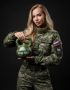 Владимир Корнилов: Товарищи!. Знакомьтесь: Полина Реутова, она же — «Оптимистка в штатском» — журналист, историк и боец информационного фронта, которому не нужны выходные