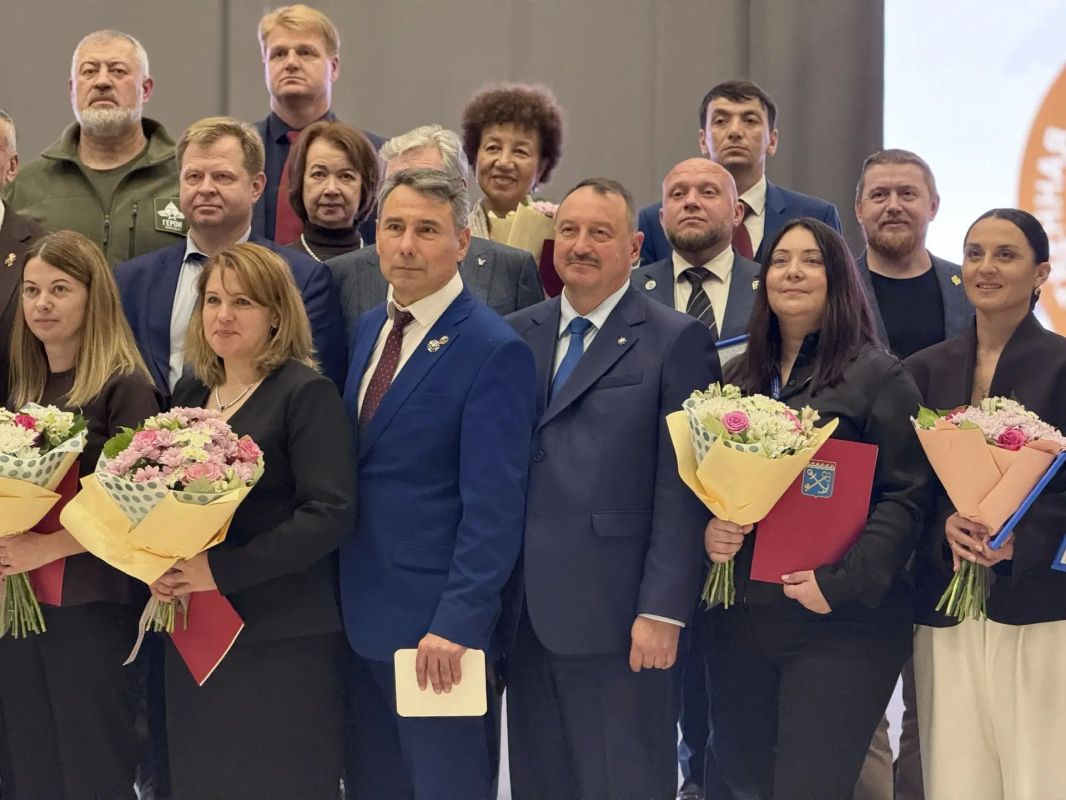 Михаил Лебединский выступил на форуме Общественной палаты Ленинградской области Михаил Лебединский выступил на форуме Общественной палаты Ленинградской области