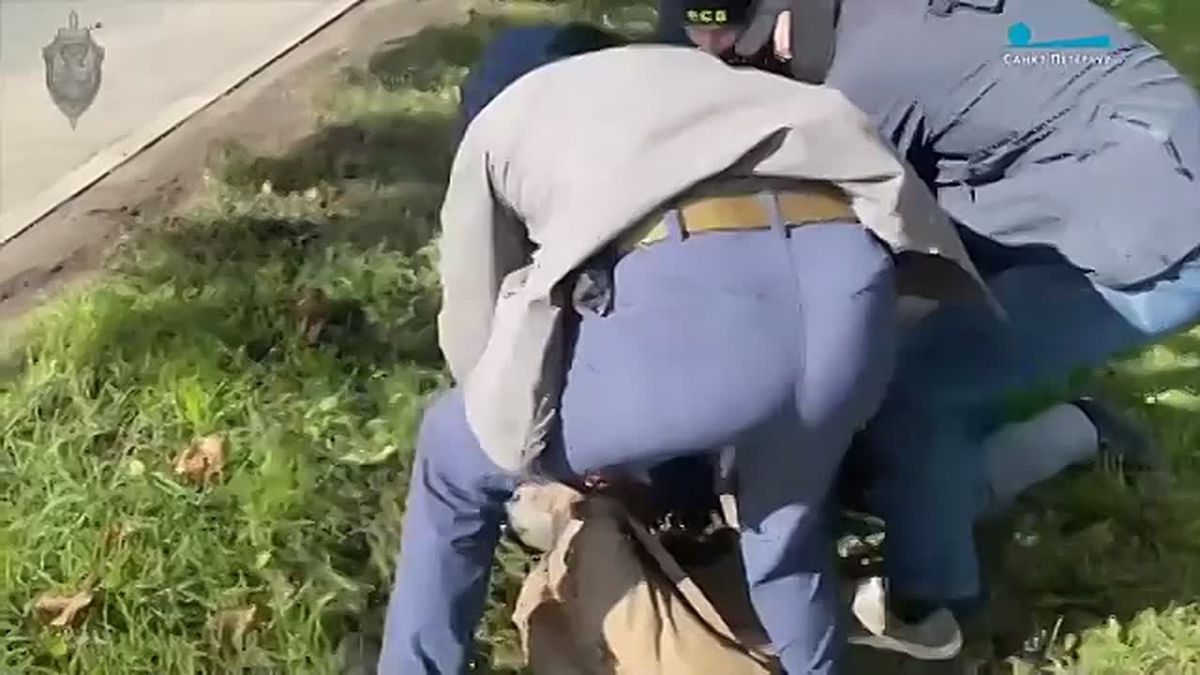 УФСБ России по Петербургу и Ленобласти задержала мужчину, оказывавшего содействие спецслужбам Украины