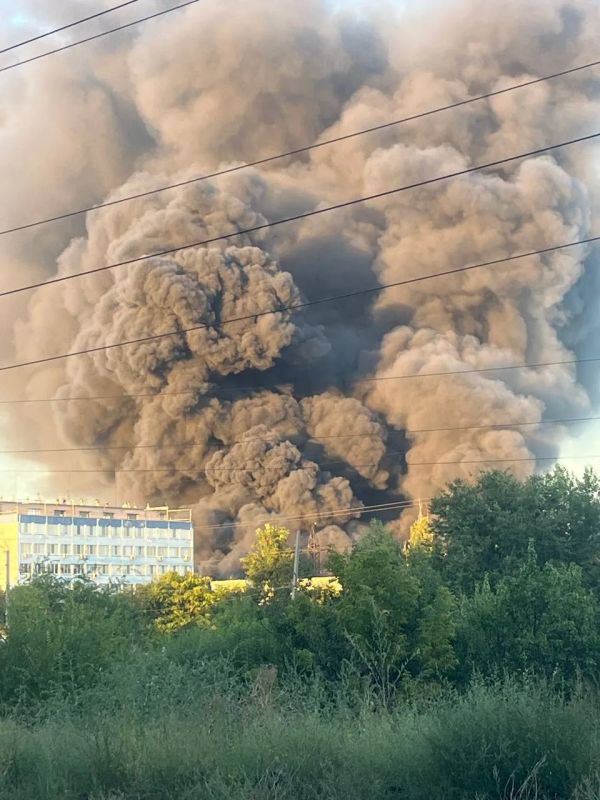 Два майора: Прилет в Днепропетровске, над городом огромный столб