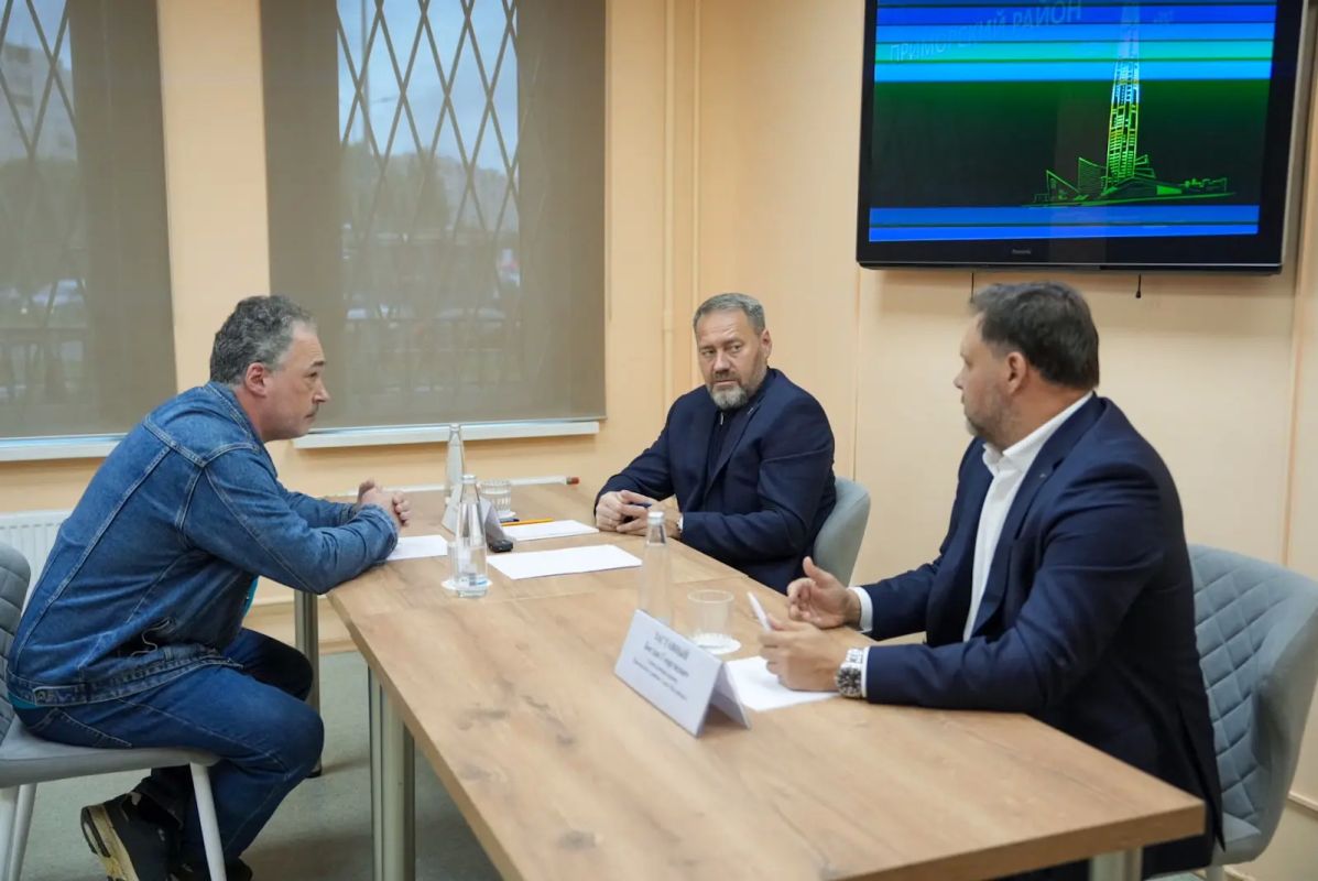 Провел личный прием жителей Приморского района Провел личный прием жителей Приморского района