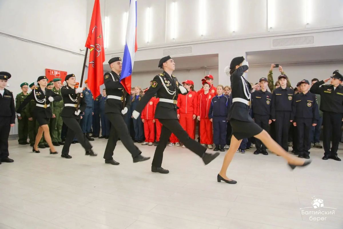 В лагере «Заря» стартовал слет Дружин юных пожарных В лагере «Заря» стартовал слет Дружин юных пожарных