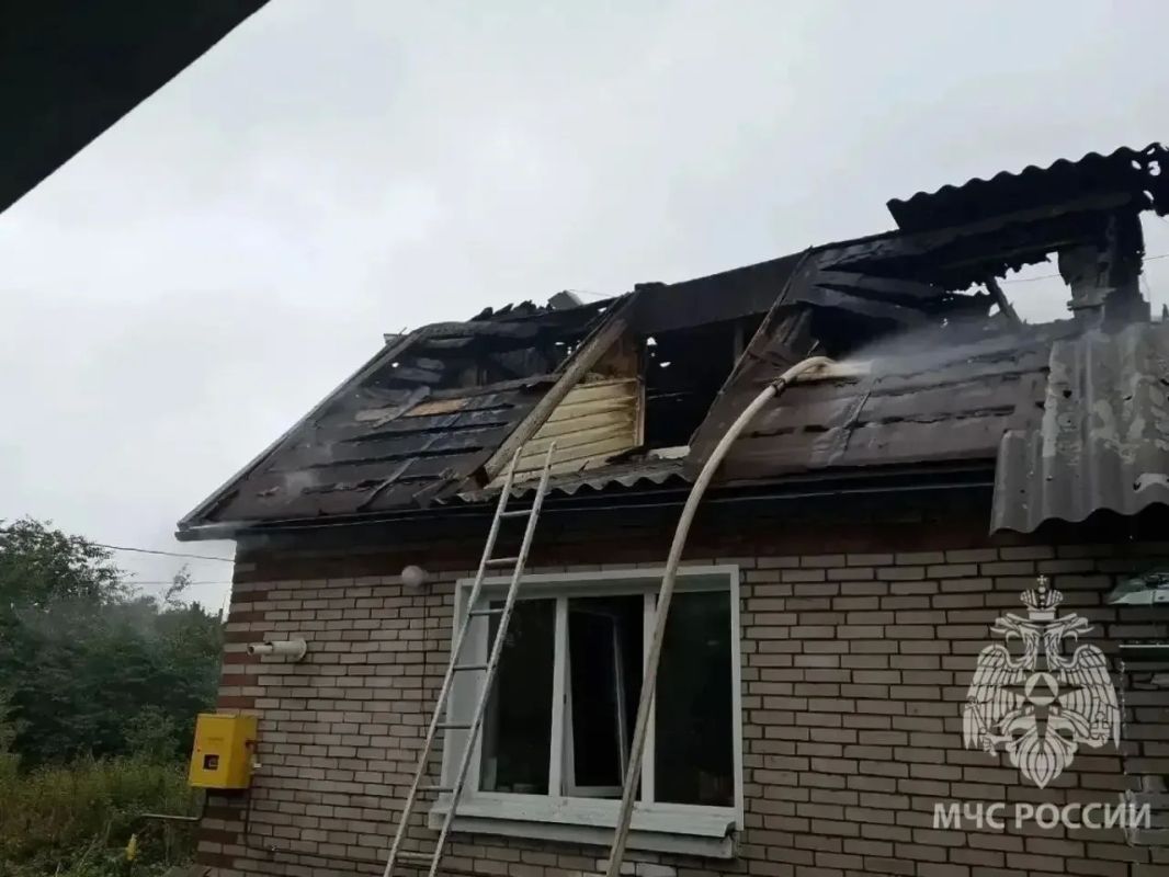 Погиб человек и пострадала 13-летняя девочка при пожаре в Волосово Погиб человек и пострадала 13-летняя девочка при пожаре в Волосово