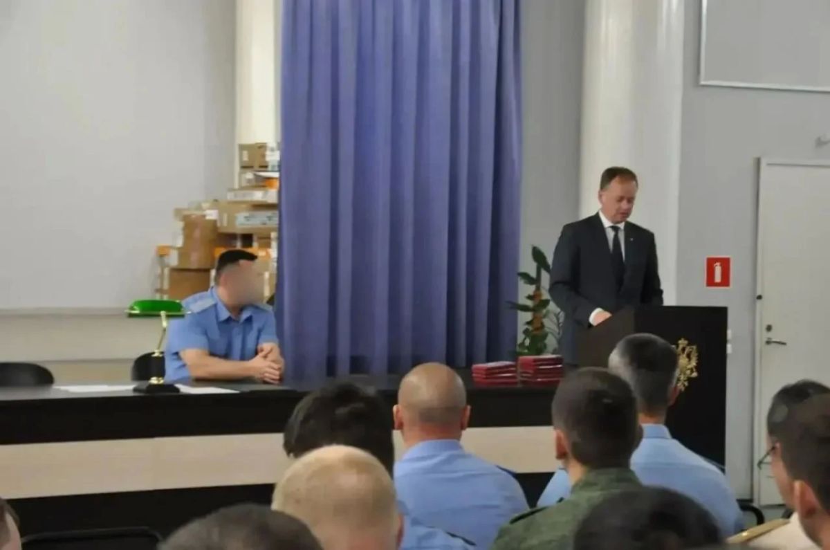 Пограничникам в Выборге вручили награды за содействие в СВО Пограничникам в Выборге вручили награды за содействие в СВО