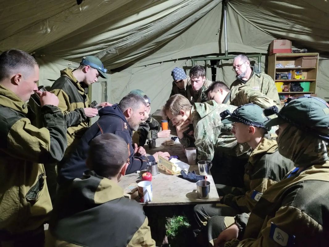 Поисковый отряд ПГУПС отправился на осеннюю Вахту Памяти в Новгородскую область