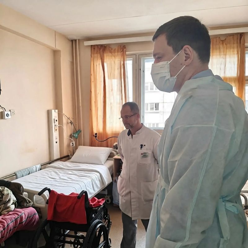 Прокурор Выборгского района Санкт-Петербурга Максим Егоров провел прием участников специальной военной операции, проходящих лечение и реабилитацию