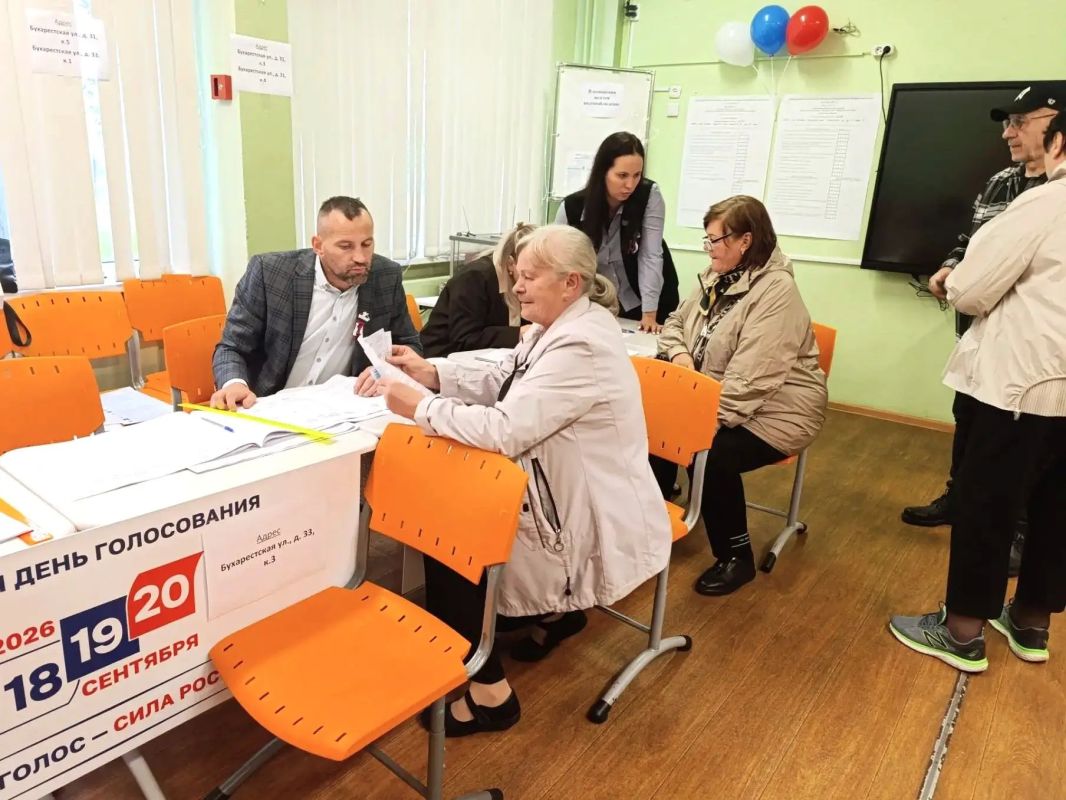 Делимся кадрами с первых часов работы избирательных участков в Санкт-Петербурге! Делимся кадрами с первых часов работы избирательных участков в Санкт-Петербурге!
