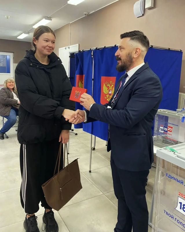 Первый день голосования завершен! Первый день голосования завершен!