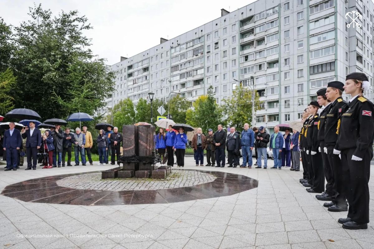 В Приморском районе после благоустройства открылась Аллея Чернобыльцев В Приморском районе после благоустройства открылась Аллея Чернобыльцев