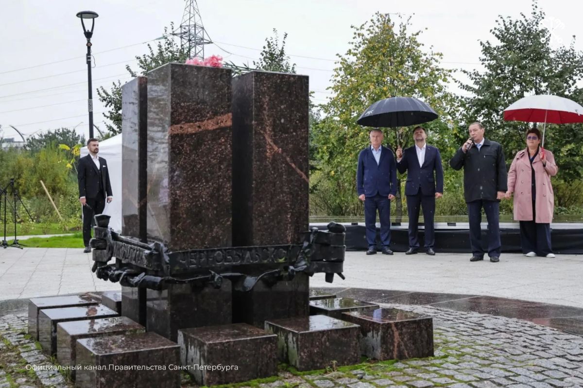 В Приморском районе после благоустройства открылась Аллея Чернобыльцев В Приморском районе после благоустройства открылась Аллея Чернобыльцев